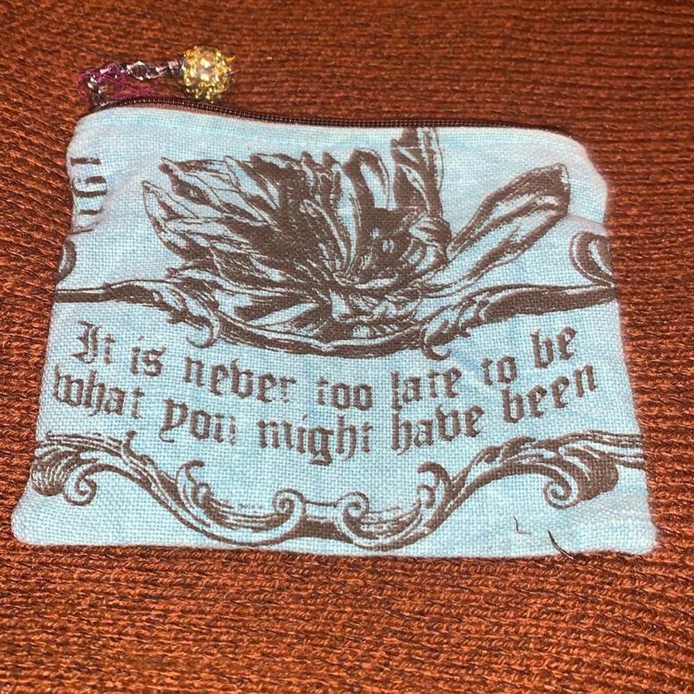 Small cloth bag with silky lining
